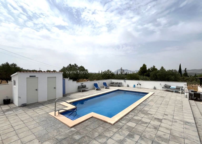 3 quarto Quinta/Casa Rural para venda em Sax com piscina garagem - 299 999 € (Ref: 10080048)