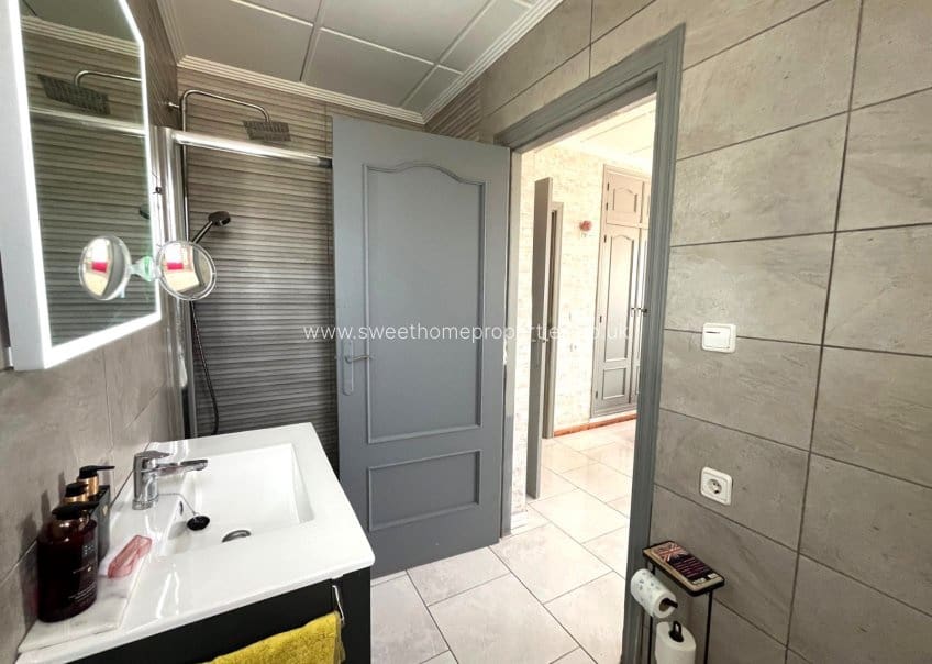 3 quarto Quinta/Casa Rural para venda em Sax com piscina garagem - 299 999 € (Ref: 10080048)