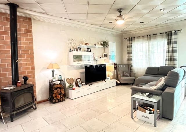 3 quarto Quinta/Casa Rural para venda em Sax com piscina garagem - 299 999 € (Ref: 10080048)