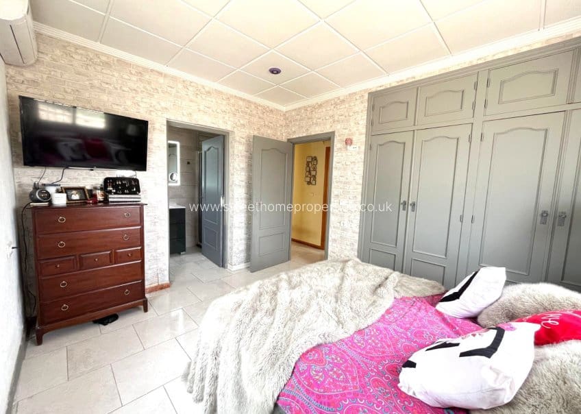 3 quarto Quinta/Casa Rural para venda em Sax com piscina garagem - 299 999 € (Ref: 10080048)