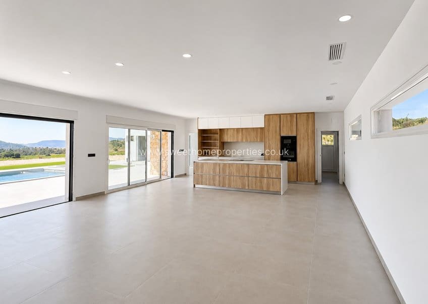 3 sovrum Finca/Hus på landet till salu i La Romana med pool garage - 599 950 € (Ref: 10088605)
