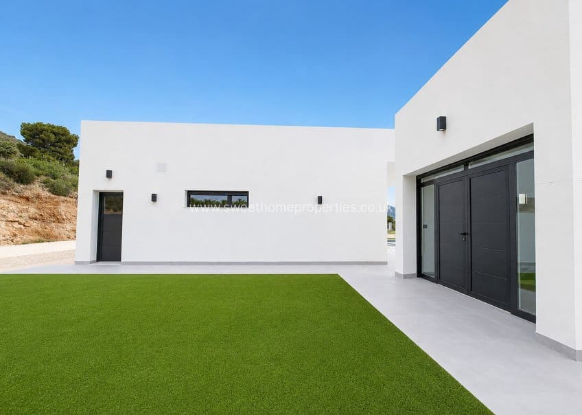 3 sovrum Finca/Hus på landet till salu i La Romana med pool garage - 599 950 € (Ref: 10088605)