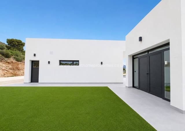 3 sovrum Finca/Hus på landet till salu i La Romana med pool garage - 599 950 € (Ref: 10088605)