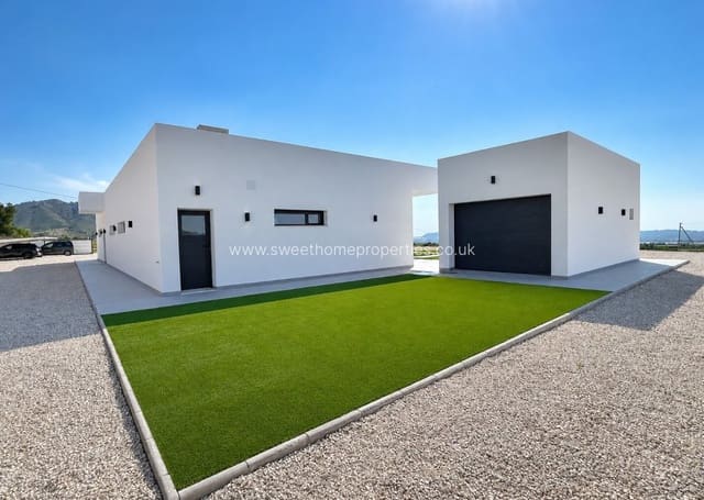 3 sovrum Finca/Hus på landet till salu i La Romana med pool garage - 599 950 € (Ref: 10088605)