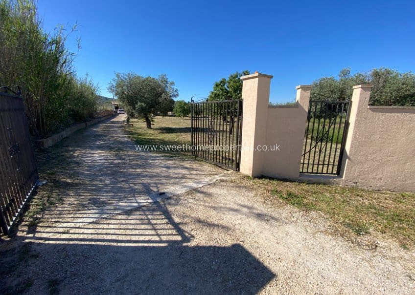 4 camera da letto Finca/Casa di Campagna in vendita in Sax con piscina garage - 239.995 € (Rif: 10098938)