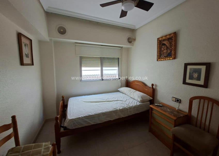 4 slaapkamer Appartement te koop in Alicante stad - € 186.000 (Ref: 10113498)