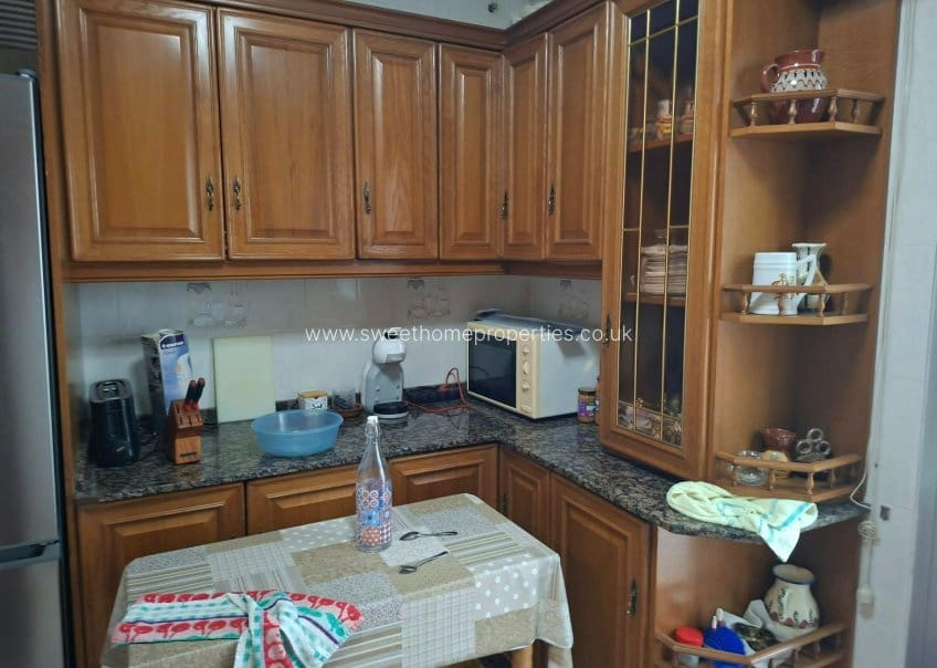 4 slaapkamer Appartement te koop in Alicante stad - € 186.000 (Ref: 10113498)