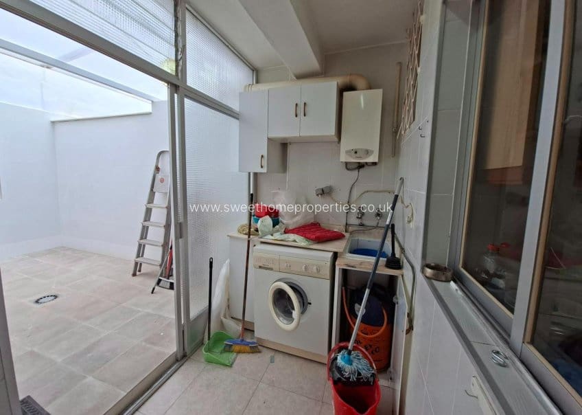 4 slaapkamer Appartement te koop in Alicante stad - € 186.000 (Ref: 10113498)