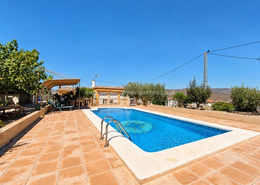 3 soveværelse Finca/Landehus til salg i Hondon de los Frailes med swimmingpool garage - € 295.350 (Ref: 10113499)