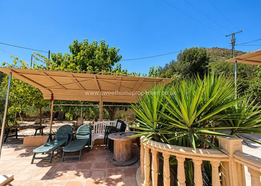 3 soveværelse Finca/Landehus til salg i Hondon de los Frailes med swimmingpool garage - € 295.350 (Ref: 10113499)