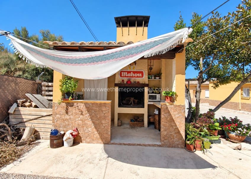 3 soveværelse Finca/Landehus til salg i Hondon de los Frailes med swimmingpool garage - € 295.350 (Ref: 10113499)