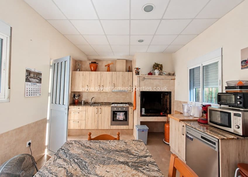 3 soveværelse Finca/Landehus til salg i Hondon de los Frailes med swimmingpool garage - € 295.350 (Ref: 10113499)