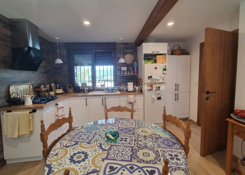 7 slaapkamer Finca/Landhuis te koop in Sax met zwembad garage - € 599.995 (Ref: 10135213)