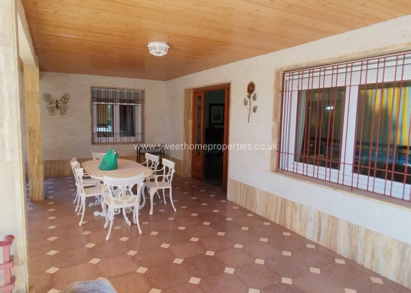 3 soveværelse Finca/Landehus til salg i Sax med swimmingpool garage - € 525.000 (Ref: 10135214)