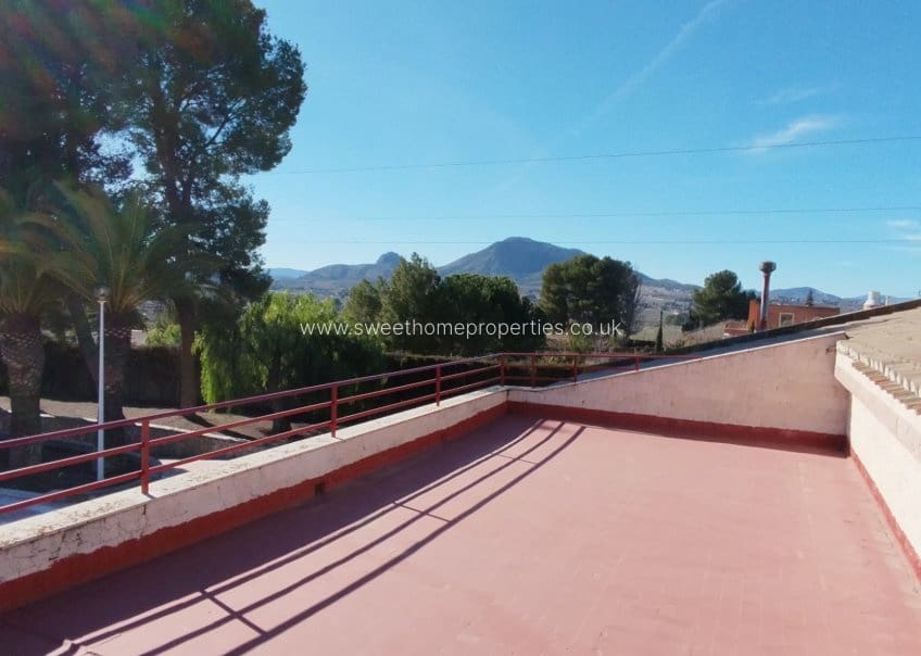 3 soveværelse Finca/Landehus til salg i Sax med swimmingpool garage - € 525.000 (Ref: 10135214)