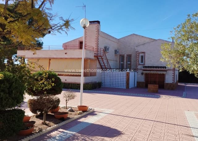 3 soveværelse Finca/Landehus til salg i Sax med swimmingpool garage - € 525.000 (Ref: 10135214)