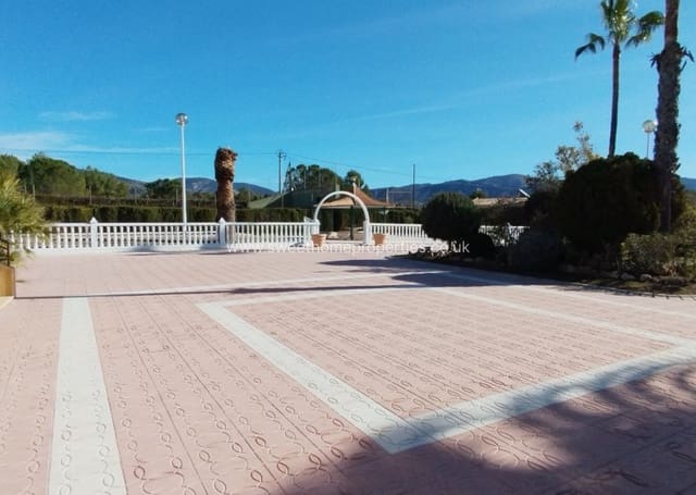 3 soveværelse Finca/Landehus til salg i Sax med swimmingpool garage - € 525.000 (Ref: 10135214)