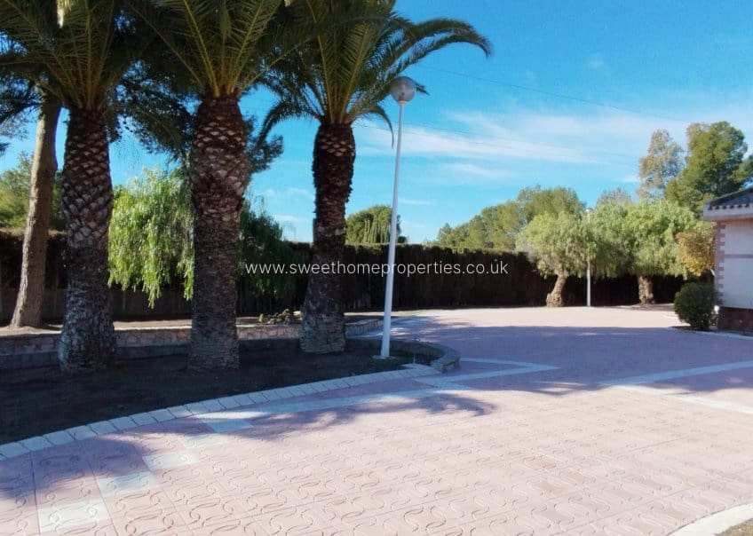 3 soveværelse Finca/Landehus til salg i Sax med swimmingpool garage - € 525.000 (Ref: 10135214)