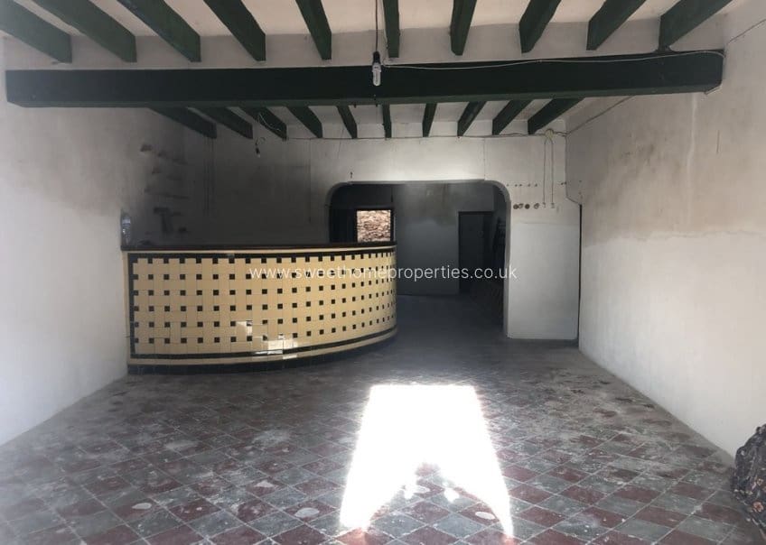 4 soverom Hus til salgs i Pinoso - € 65 000 (Ref: 10156162)