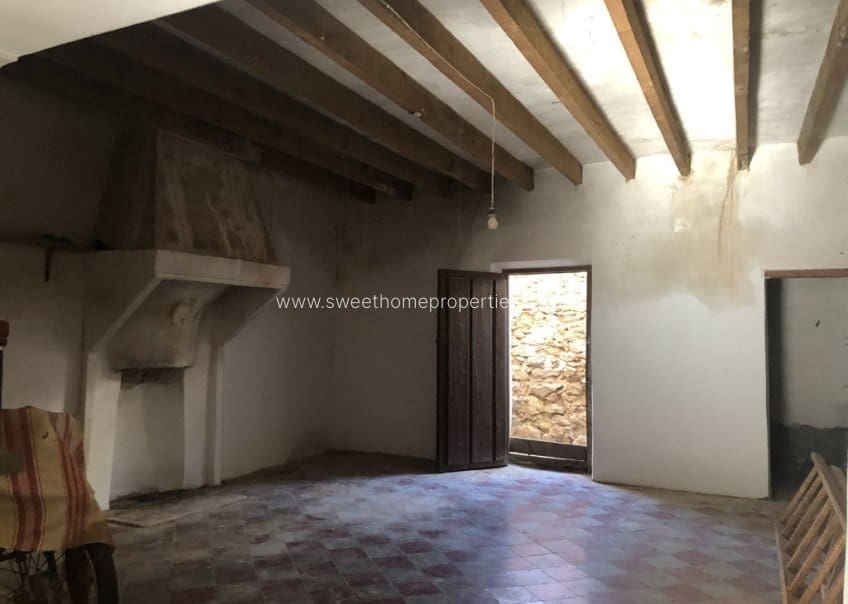 4 soverom Hus til salgs i Pinoso - € 65 000 (Ref: 10156162)