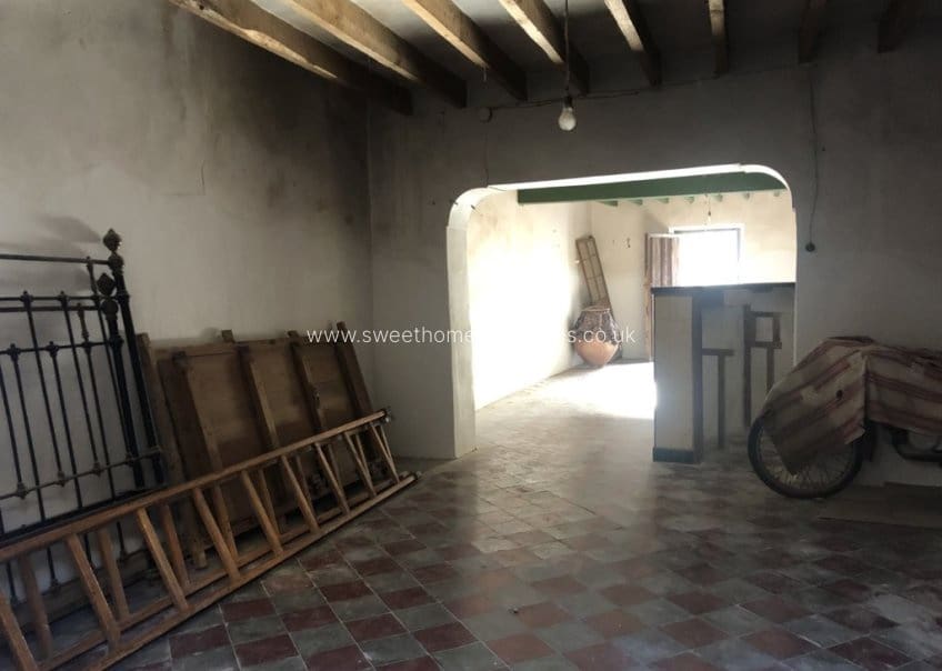 4 soverom Hus til salgs i Pinoso - € 65 000 (Ref: 10156162)