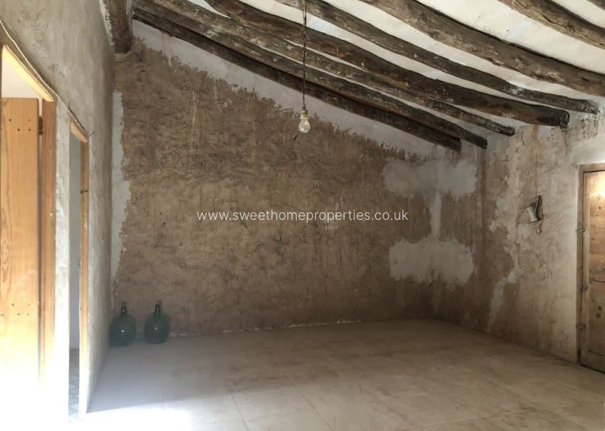 4 soverom Hus til salgs i Pinoso - € 65 000 (Ref: 10156162)