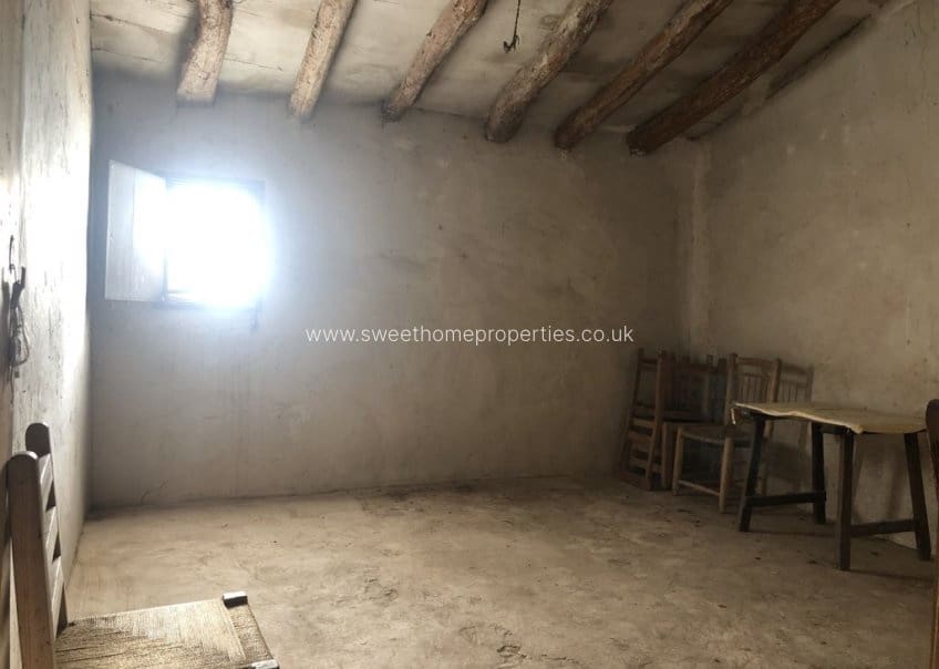 4 soverom Hus til salgs i Pinoso - € 65 000 (Ref: 10156162)