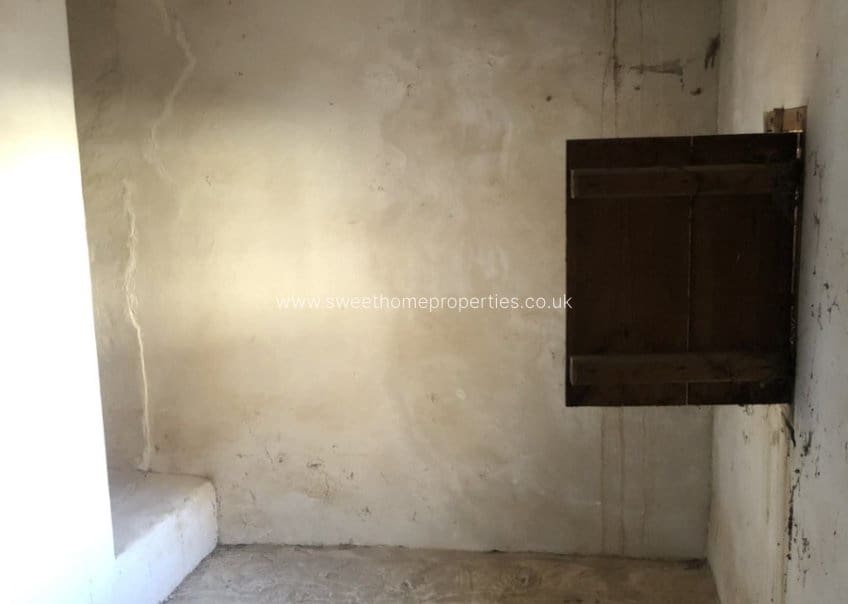 4 soverom Hus til salgs i Pinoso - € 65 000 (Ref: 10156162)