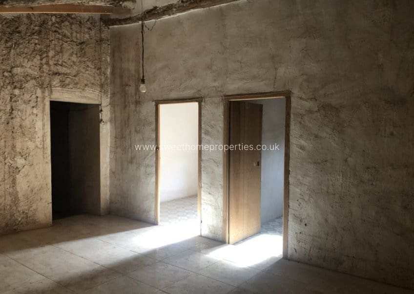 4 soverom Hus til salgs i Pinoso - € 65 000 (Ref: 10156162)