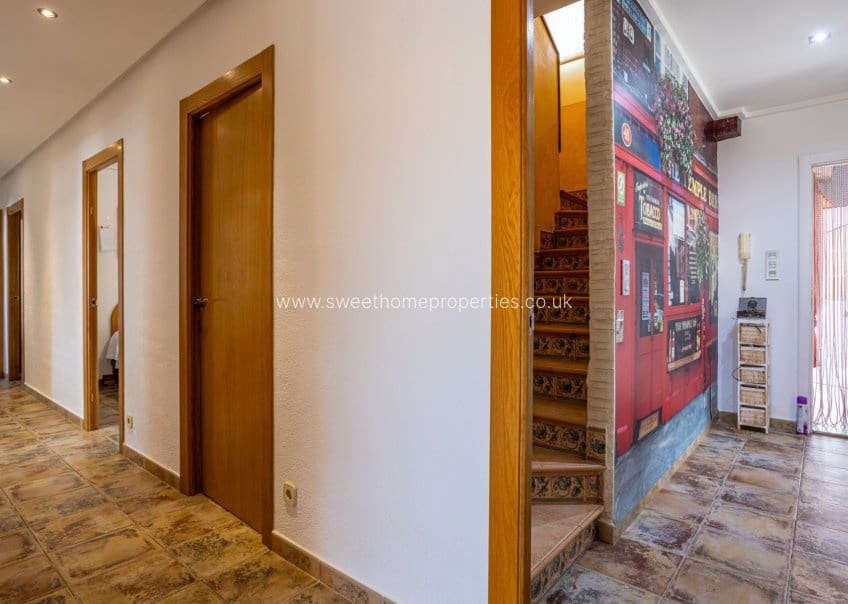 5 bedroom Finca/Country House for sale in La Hoya with pool garage - € 485,000 (Ref: 10163507)