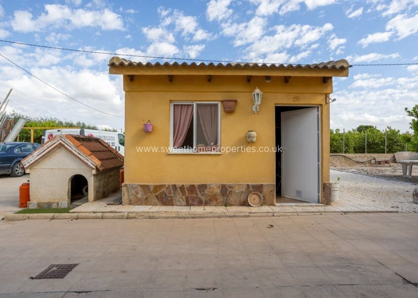5 bedroom Finca/Country House for sale in La Hoya with pool garage - € 485,000 (Ref: 10163507)
