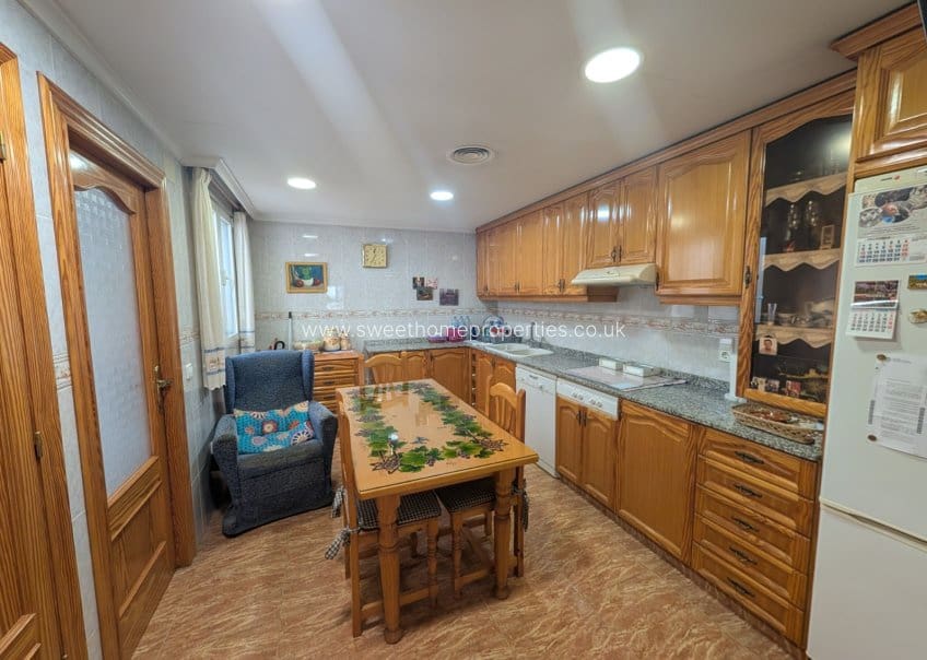 4 soverom Hus til salgs i Sax med garasje - € 199 995 (Ref: 10165658)
