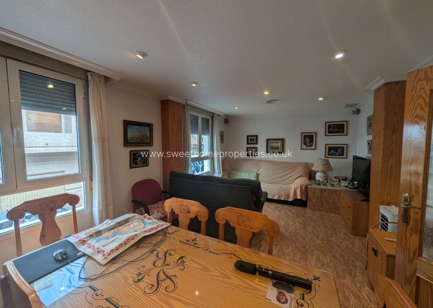 4 soverom Hus til salgs i Sax med garasje - € 199 995 (Ref: 10165658)