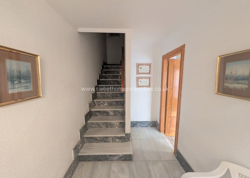 4 soverom Hus til salgs i Sax med garasje - € 199 995 (Ref: 10165658)