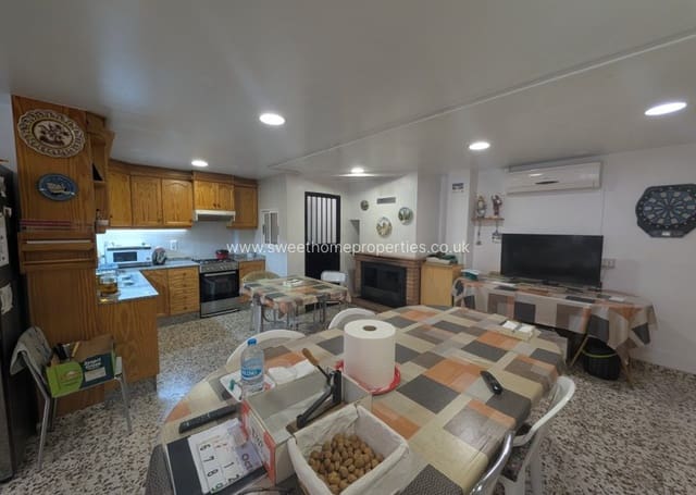 4 soverom Hus til salgs i Sax med garasje - € 199 995 (Ref: 10165658)