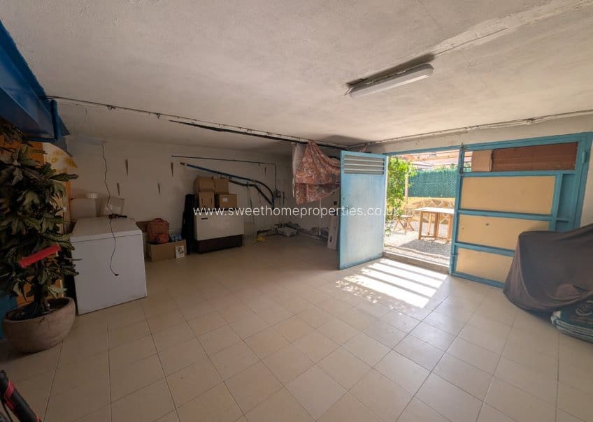 3 bedroom Townhouse for sale in Salinas with garage - € 199,995 (Ref: 10165659)