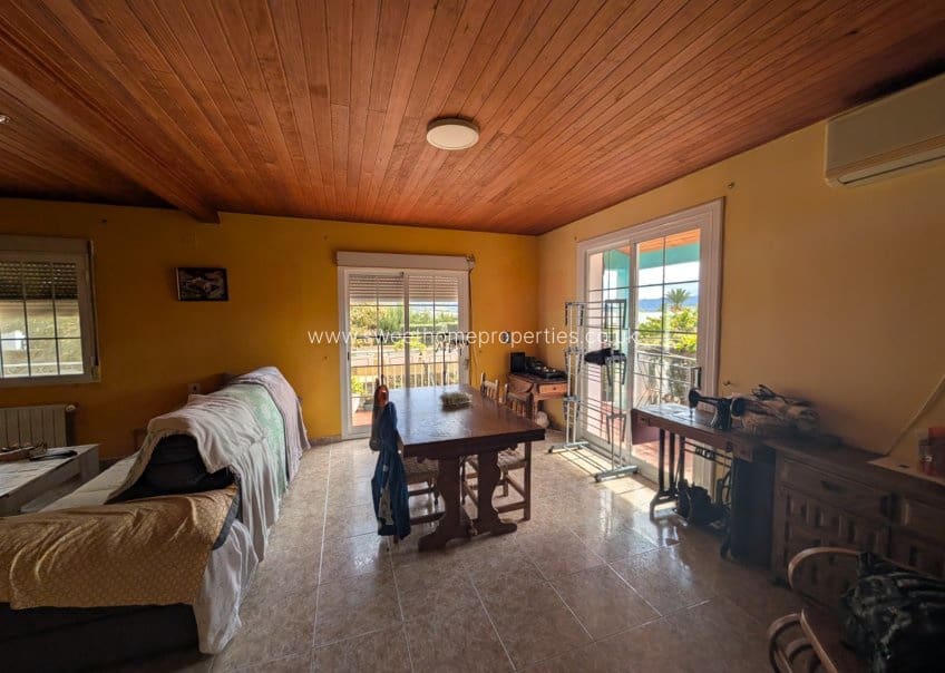 3 bedroom Townhouse for sale in Salinas with garage - € 199,995 (Ref: 10165659)