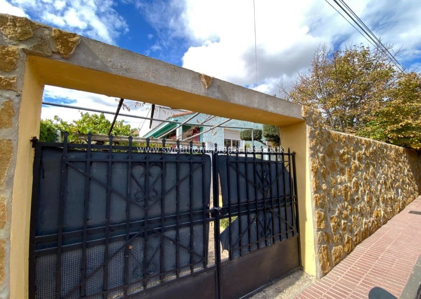 3 bedroom Townhouse for sale in Salinas with garage - € 199,995 (Ref: 10165659)