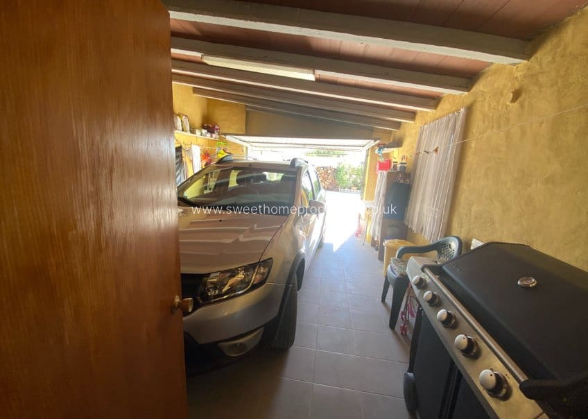 4 bedroom Finca/Country House for sale in Sax with pool garage - € 239,995 (Ref: 10165805)