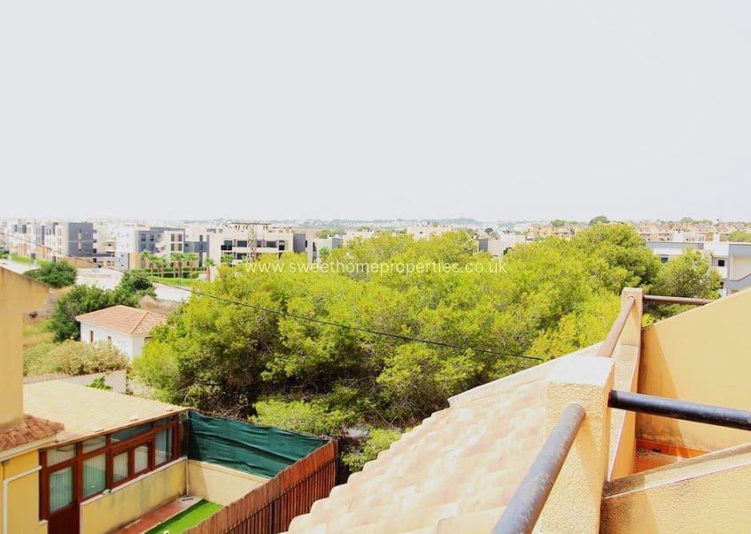 3 bedroom Townhouse for sale in Playa Flamenca with pool garage - € 179,999 (Ref: 10167513)