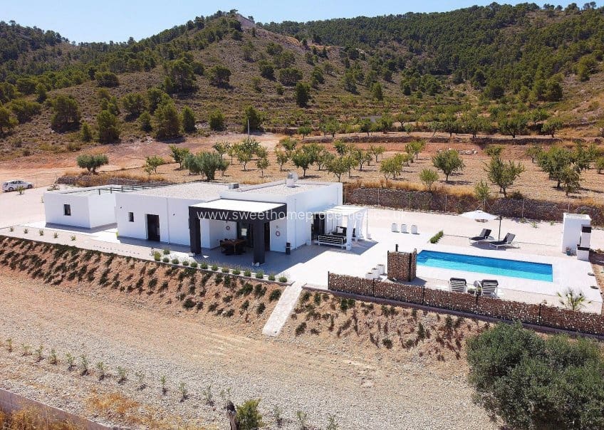 Finca/Casa Rural de 3 habitaciones en Torre del Rico en venta con piscina garaje - 385.000 € (Ref: 10172056)