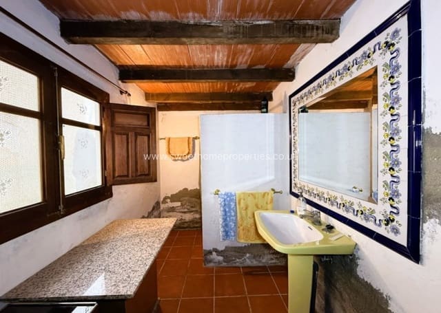 5 soveværelse Finca/Landehus til salg i L'Algueña / Alguenya - € 99.000 (Ref: 10172233)