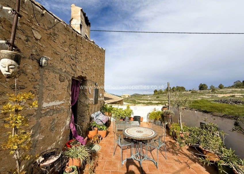 3 Zimmer Finca/Landgut zu verkaufen in Pinoso mit Pool Garage - 129.000 € (Ref: 10172234)