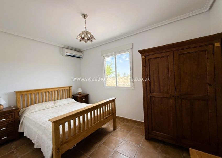3 slaapkamer Finca/Landhuis te koop in Monovar / Monover met zwembad - € 320.000 (Ref: 10172713)