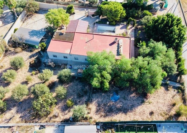 4 soveværelse Finca/Landehus til salg i Crevillente / Crevillent med swimmingpool - € 300.000 (Ref: 10179476)