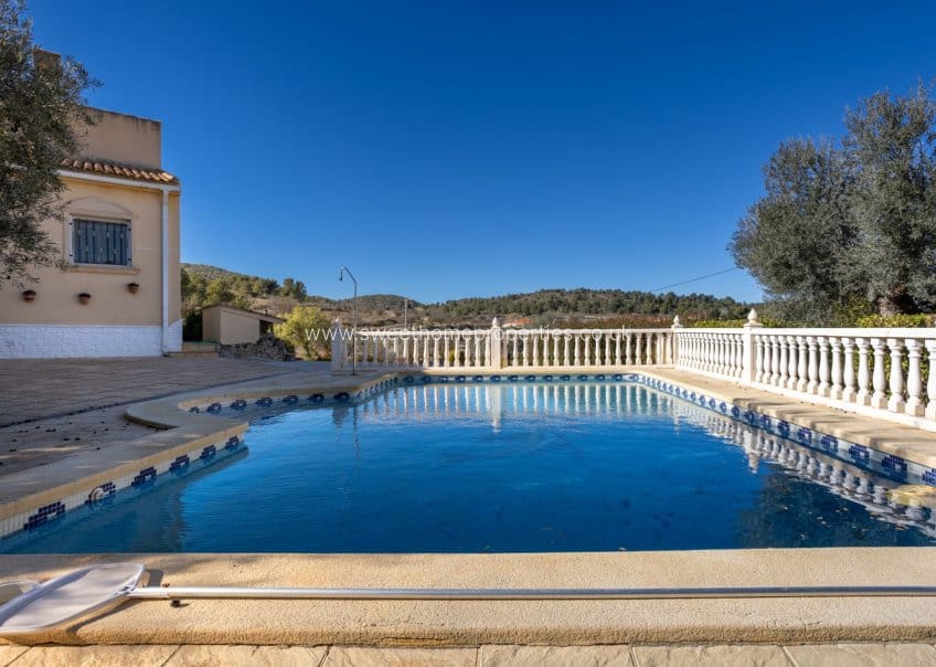 3 soverom Finca/Herregård til salgs i La Zarza med svømmebasseng garasje - € 395 000 (Ref: 10179604)