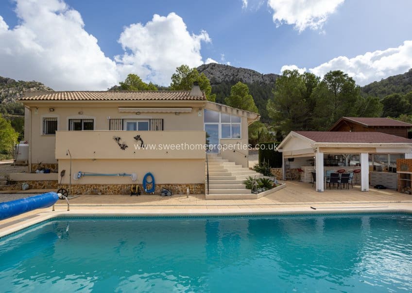 4 chambre Finca/Maison de Campagne à vendre à La Zarza avec piscine garage - 385 000 € (Ref: 10179605)