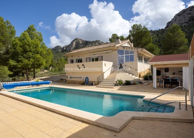 4 chambre Finca/Maison de Campagne à vendre à La Zarza, Jumilla avec piscine garage - 385 000 € (Ref: 10179605)