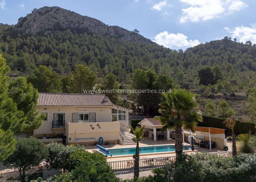 4 chambre Finca/Maison de Campagne à vendre à La Zarza avec piscine garage - 385 000 € (Ref: 10179605)