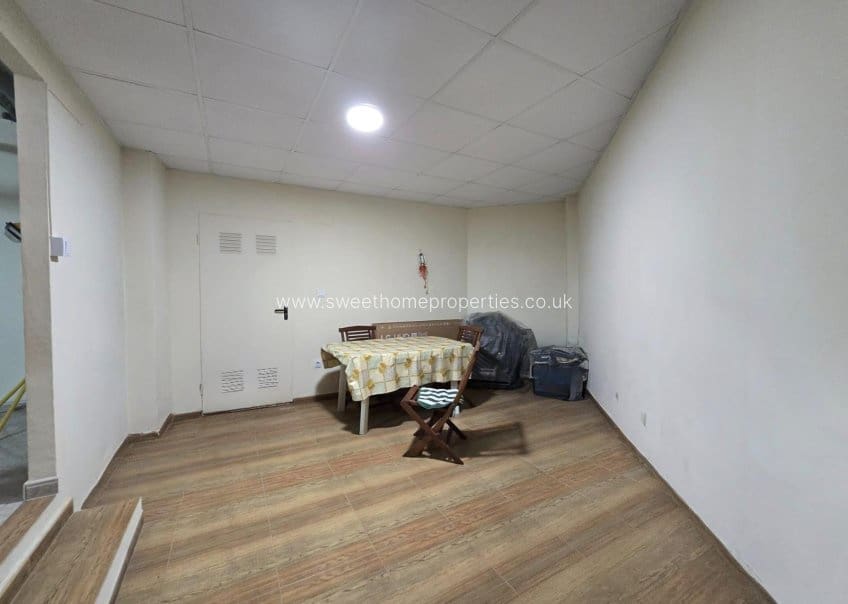 4 slaapkamer Huis te koop in Aspe met garage - € 273.000 (Ref: 10182077)